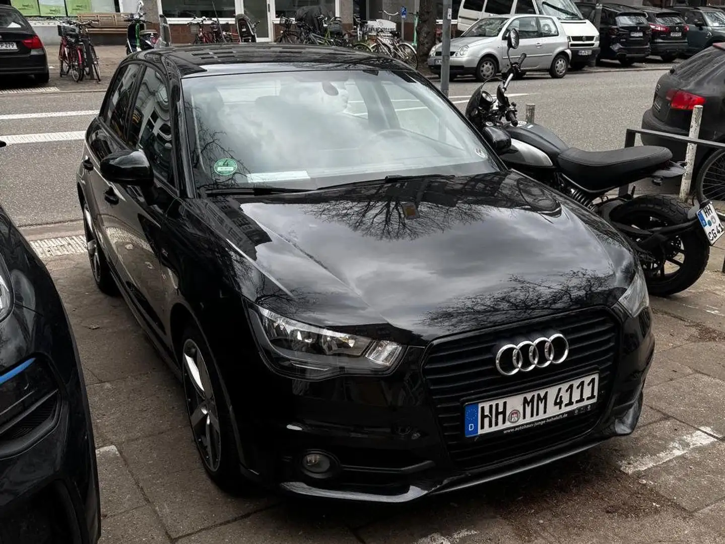 Audi A1 A1 1.2 TFSI Sportback S line Sportpaket Schwarz - 2