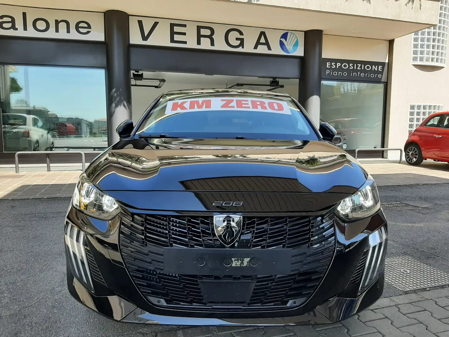 Peugeot 208 1.2 ALLURE 100CV KM ZERO Nessun Vincolo Noir - 1