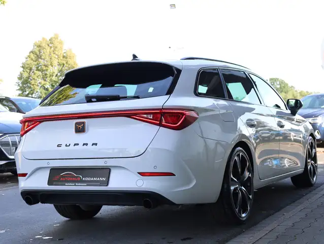 Cupra Leon view 12