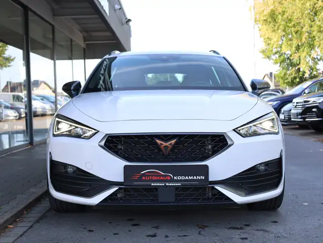 Cupra Leon view 4
