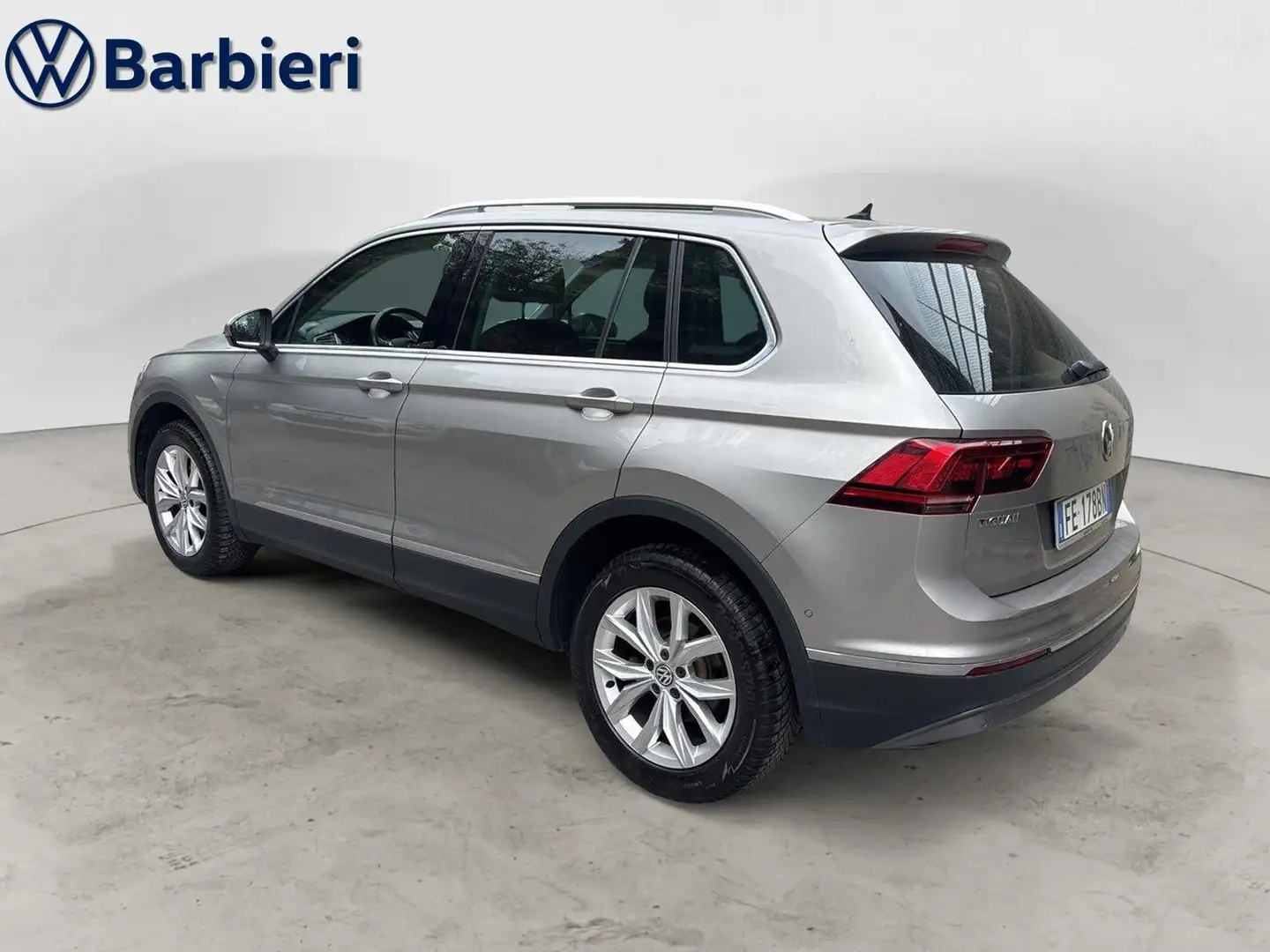 Volkswagen Tiguan 2.0 TDI 4MOTION Executive BMT Argento - 2