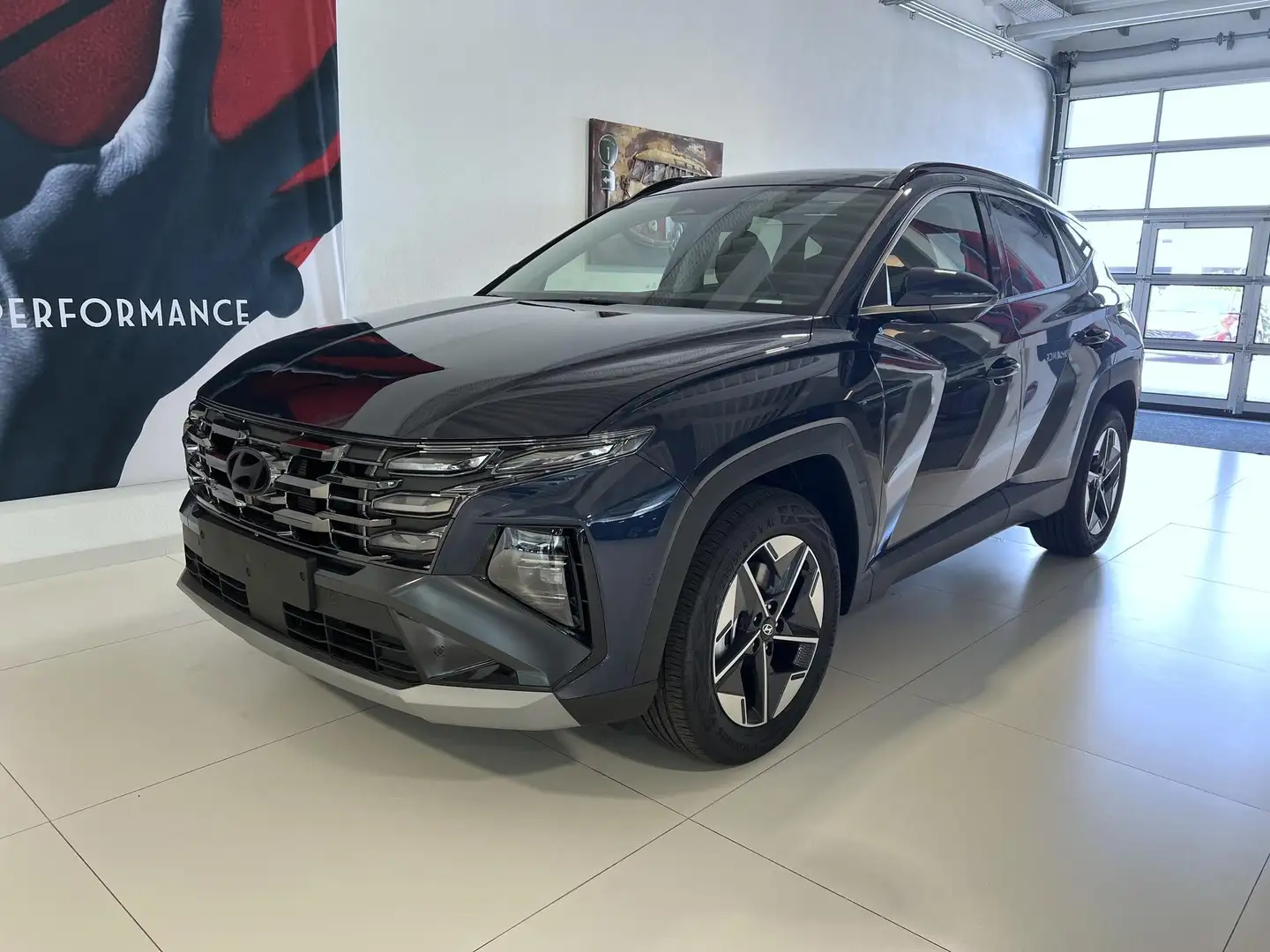Hyundai TUCSON GO+ 1.6 T-GDI Hybrid 4WD AT 158 kW / 215 PS Pan... Blau - 1