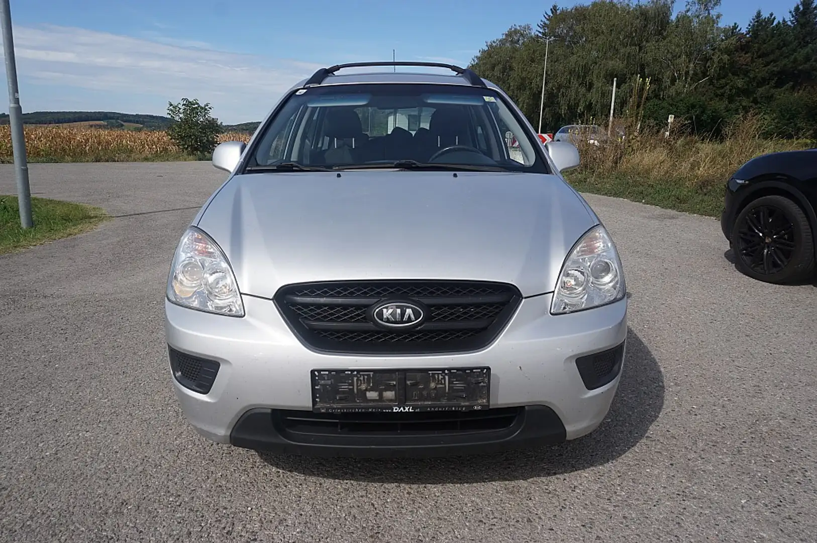 Kia Carens 2,0 CRDi VGT Active Grau - 1