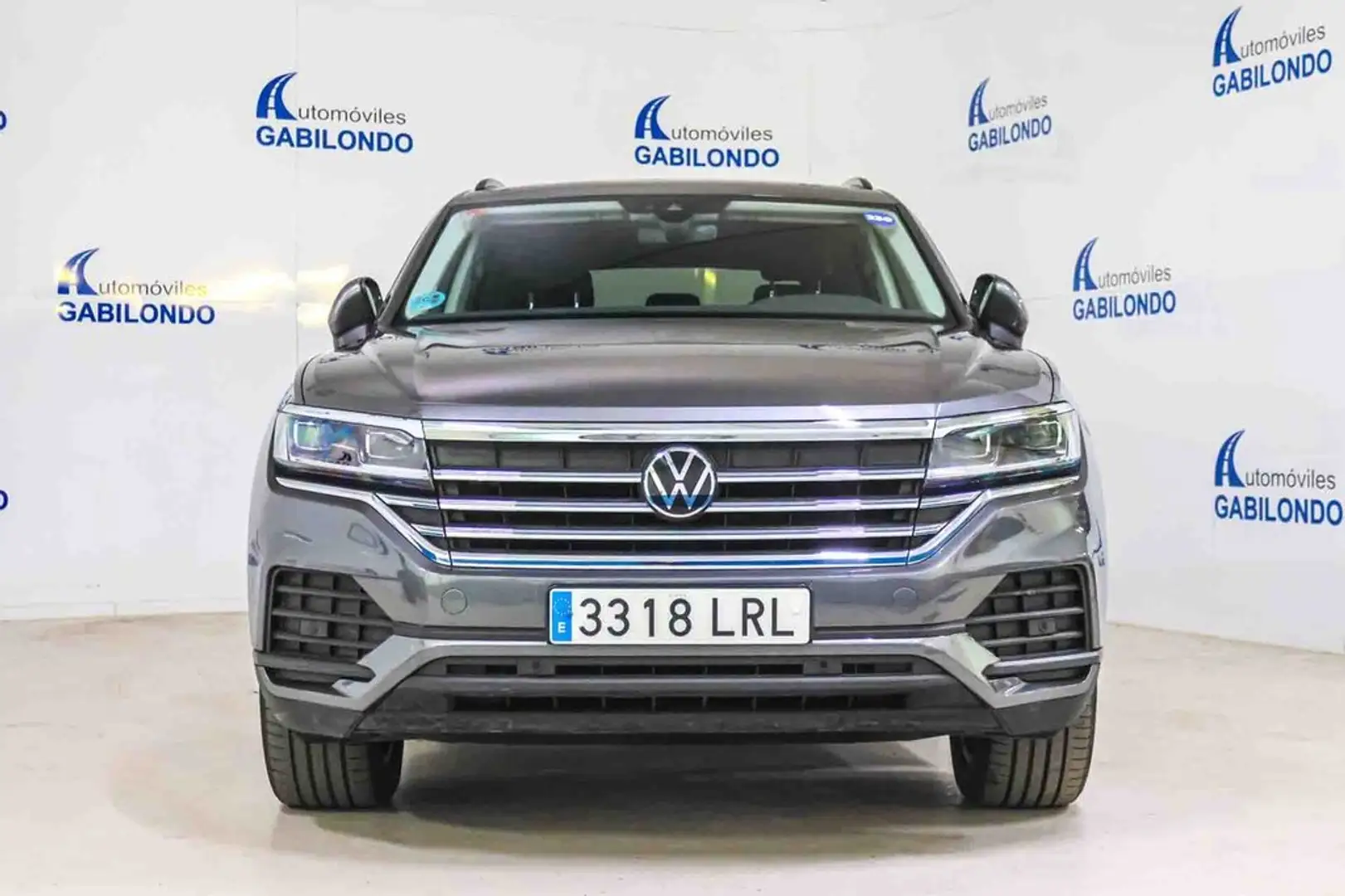 Volkswagen Touareg Prem Eleg 3.0 V6 TDI 170kW Tip 4M Grijs - 2