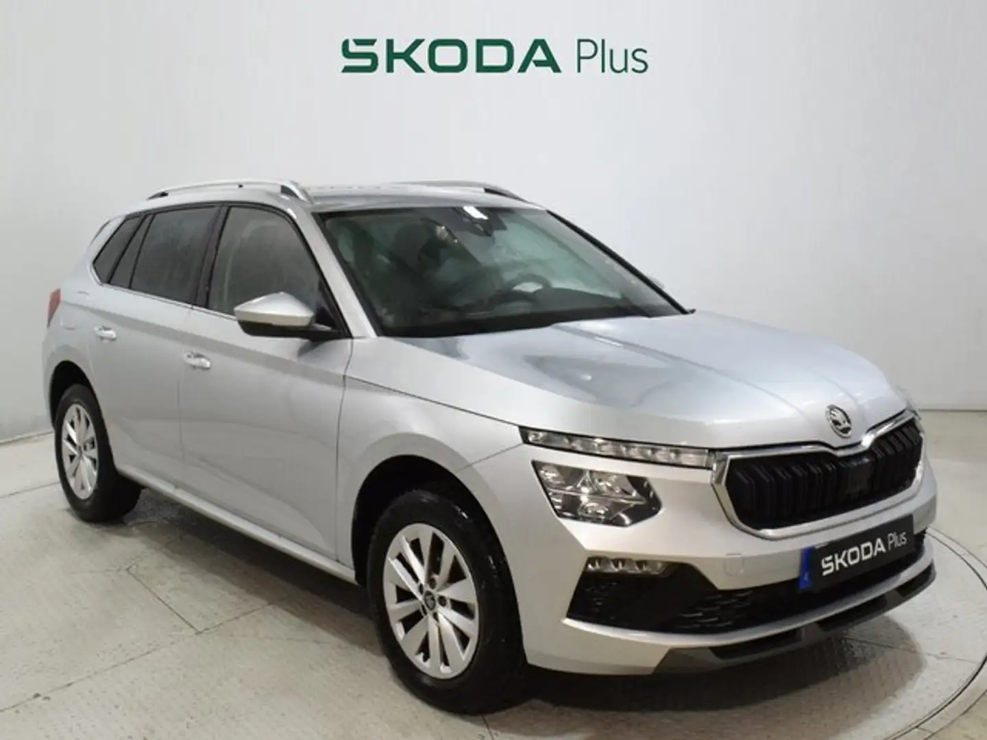 Skoda Kamiq 1.0 TSI Selection DSG7 85kW Gris - 1