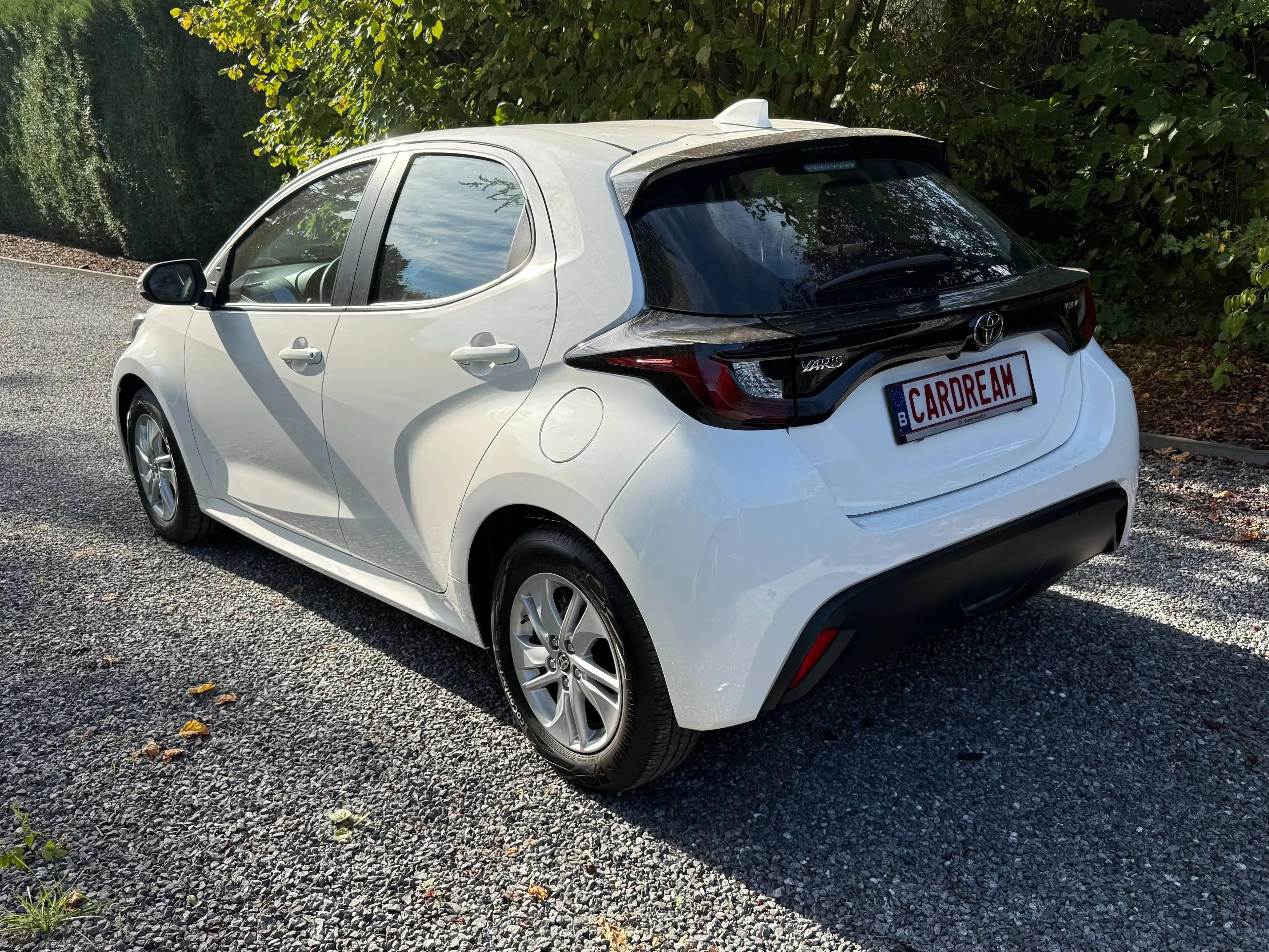 Toyota Yaris 1.5 VVT-i Hybrid 85kW Dynamic e-CVT — photo 8