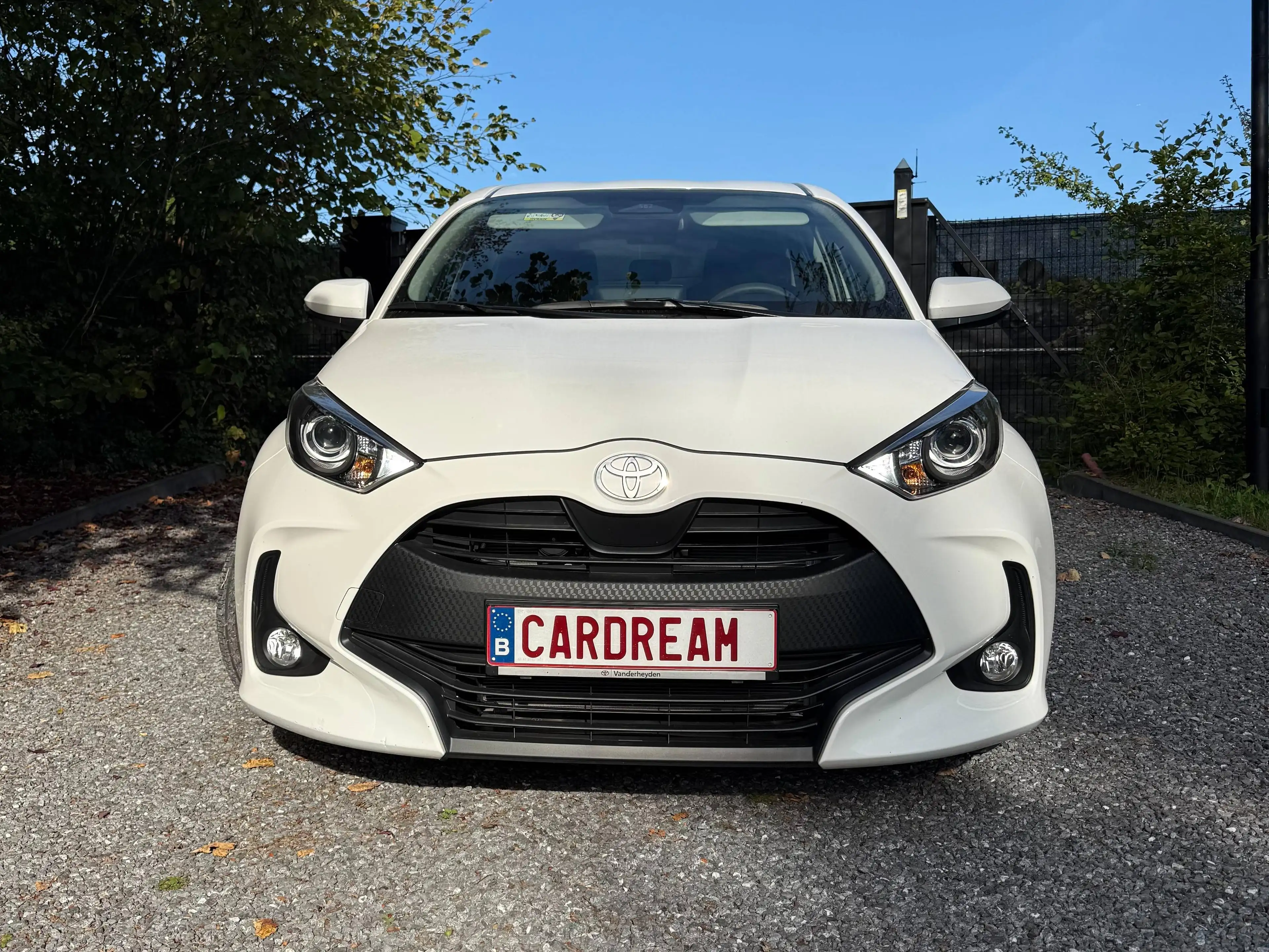 Toyota Yaris 1.5 VVT-i Hybrid 85kW Dynamic e-CVT — photo 3