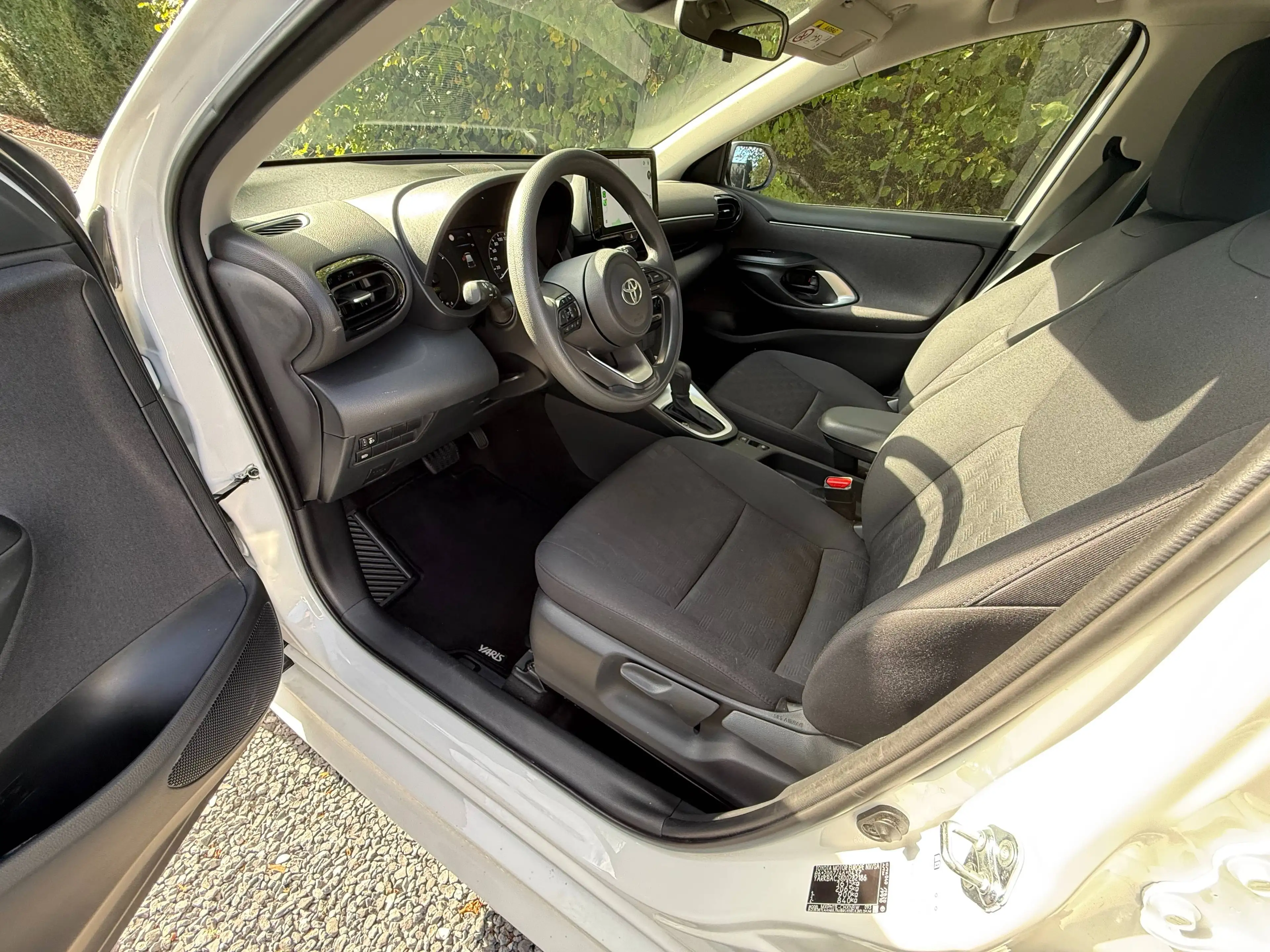 Toyota Yaris 1.5 VVT-i Hybrid 85kW Dynamic e-CVT — photo 9