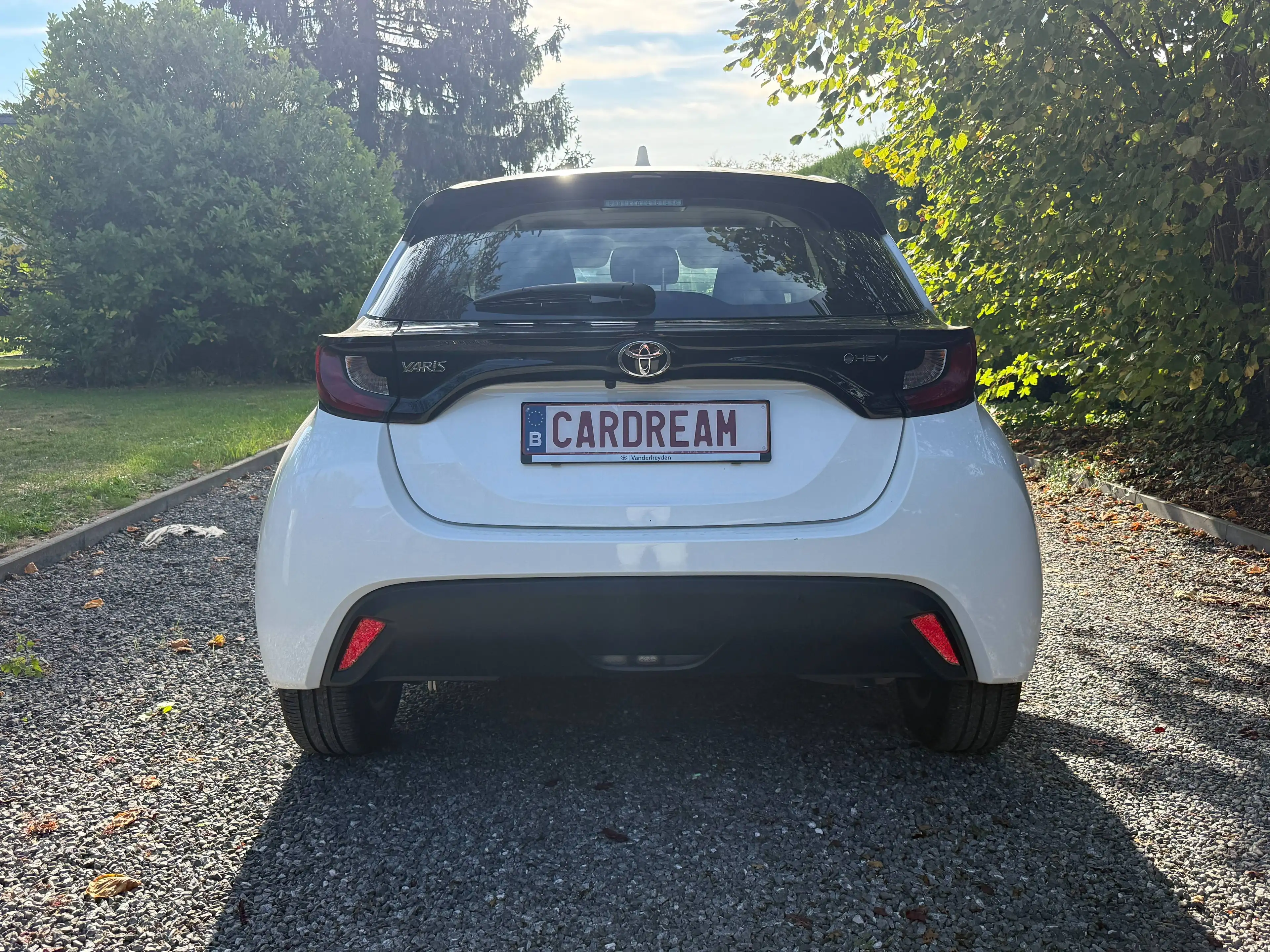 Toyota Yaris 1.5 VVT-i Hybrid 85kW Dynamic e-CVT — photo 7