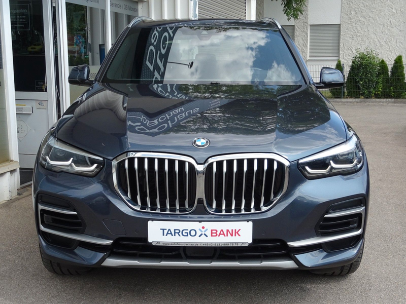 BMW X5 xDrive30d xLine 20" Navi LEDer Keyl. HUD AHK — photo 2
