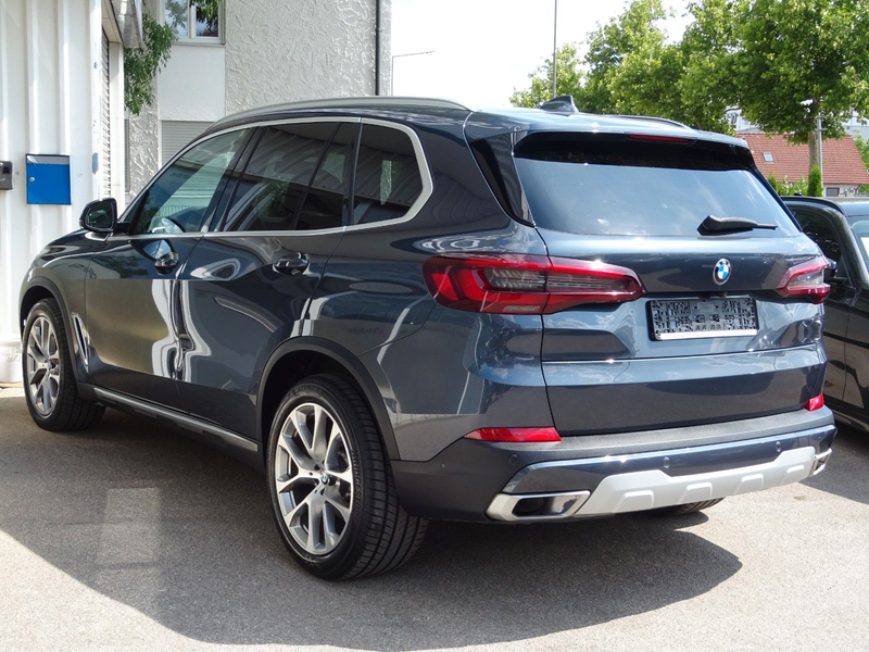 BMW X5 xDrive30d xLine 20" Navi LEDer Keyl. HUD AHK — photo 4