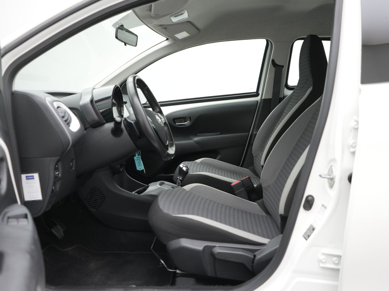Toyota Aygo 1.0 VVT-i x-play Automaat | Parkeercamera | Apple — photo 15
