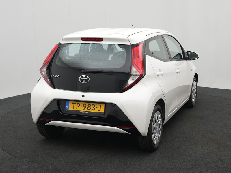 Toyota Aygo 1.0 VVT-i x-play Automaat | Parkeercamera | Apple — photo 14
