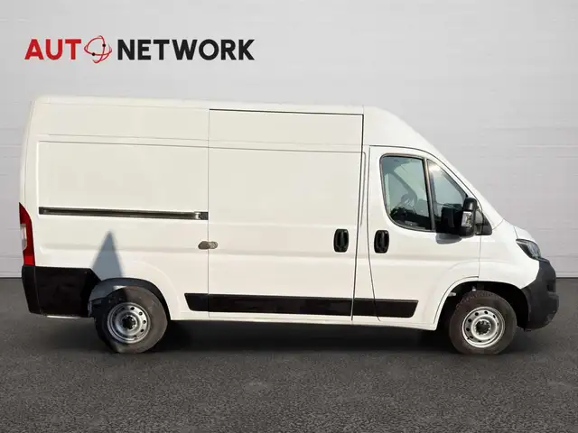 Fiat Ducato view 8