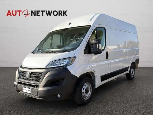 Fiat Ducato view 3