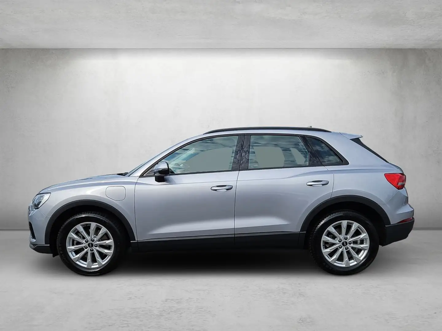 Audi Q3 45 TFSI e S tronic Zilver - 2