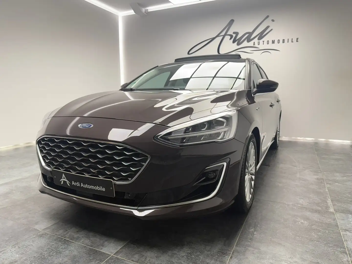 Ford Focus Vignale 1.5i *GARANTIE*1ER PROP*FULL*TOIT OUV*B&O* Grijs - 1