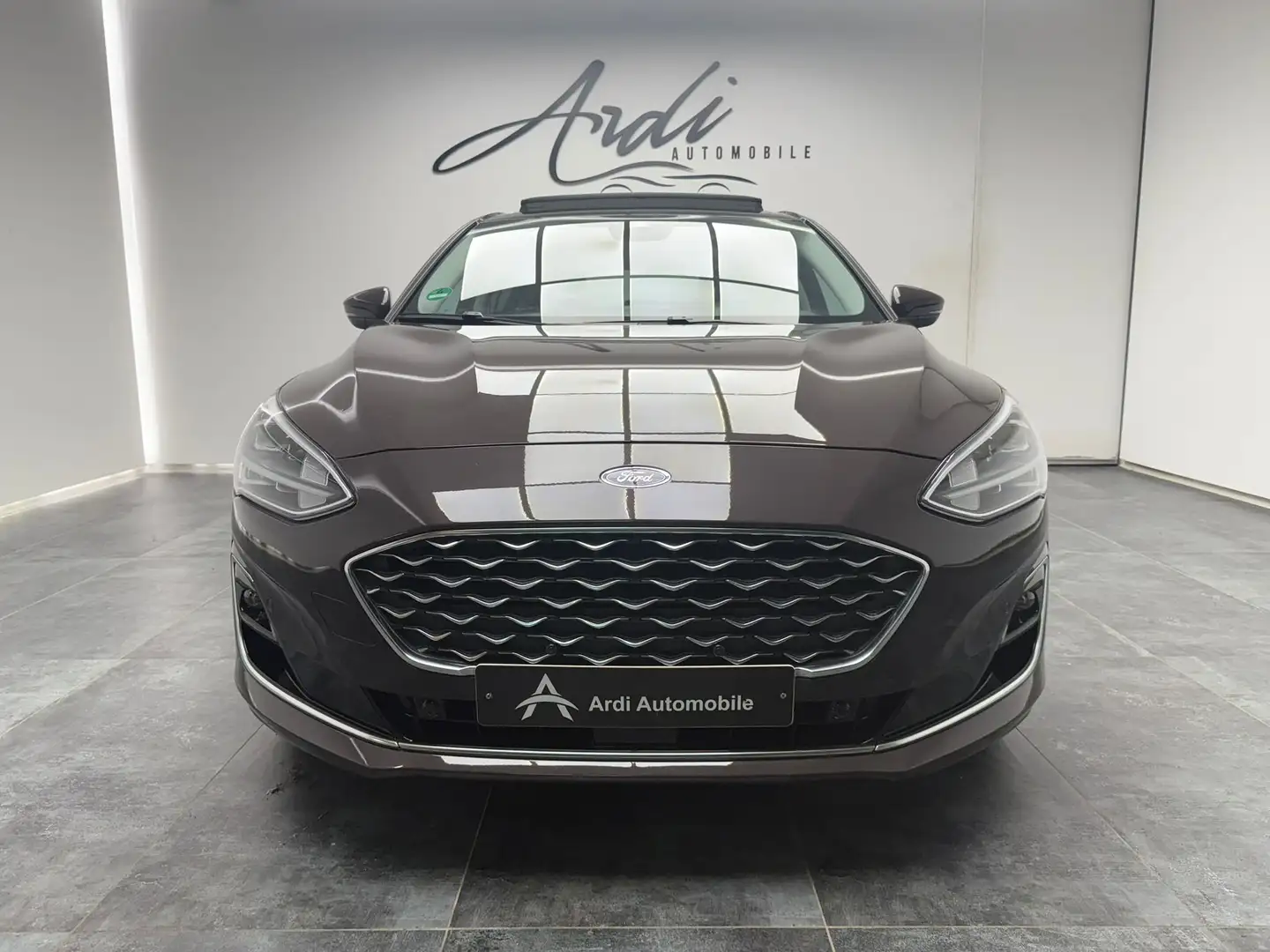 Ford Focus Vignale 1.5i *GARANTIE*1ER PROP*FULL*TOIT OUV*B&O* Grijs - 2