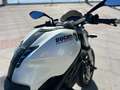 Ducati Monster 696 Blanco - thumbnail 12