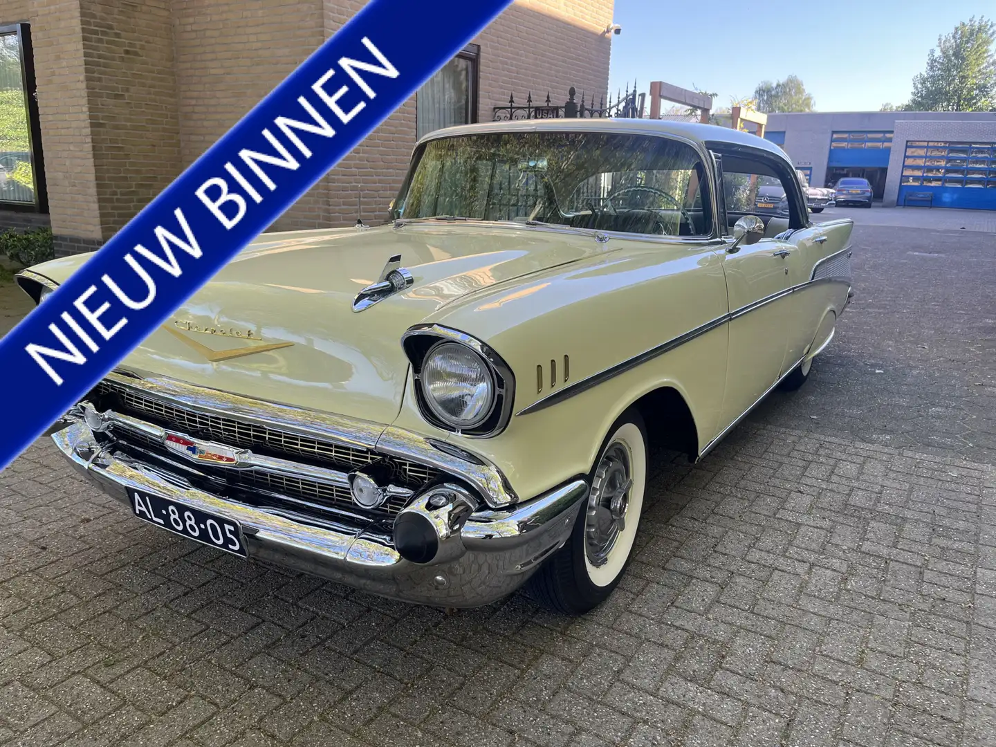 Chevrolet Bel Air HardTop V 8 Gelb - 1