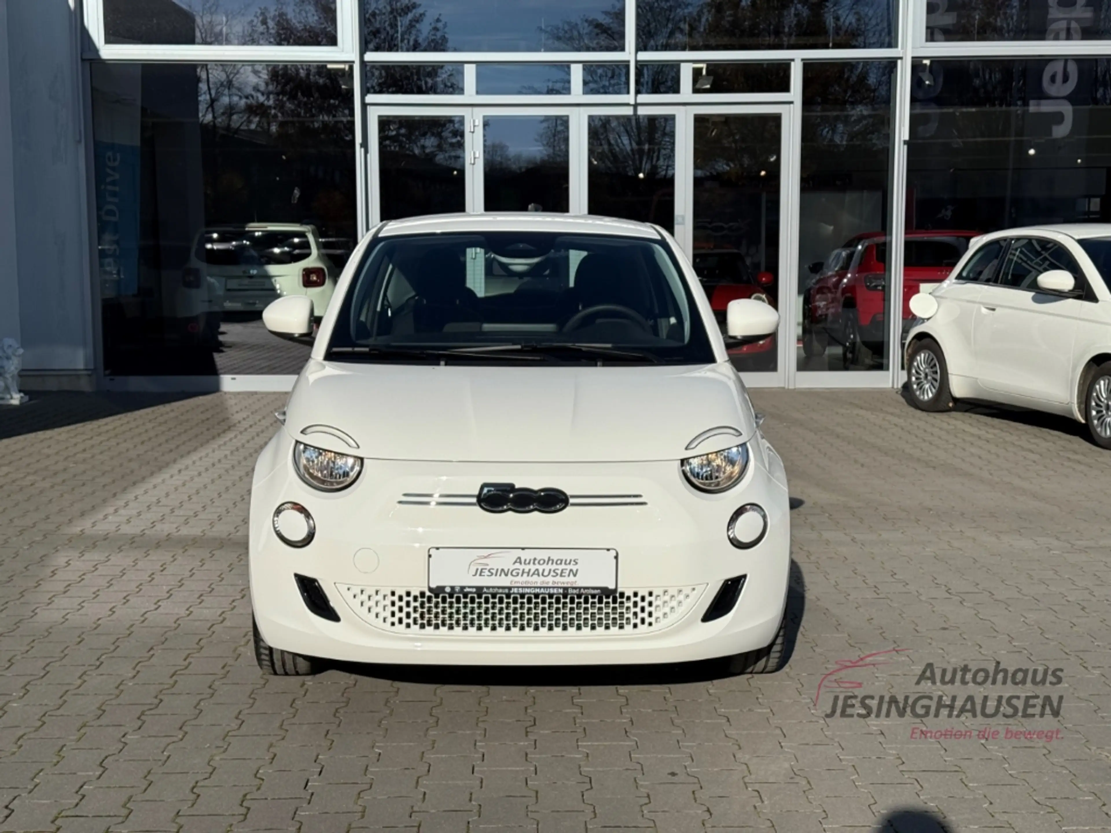 Fiat 500e +Klimaaut.+Tempomat+Spurhalte.+Schildererkennung — photo 2