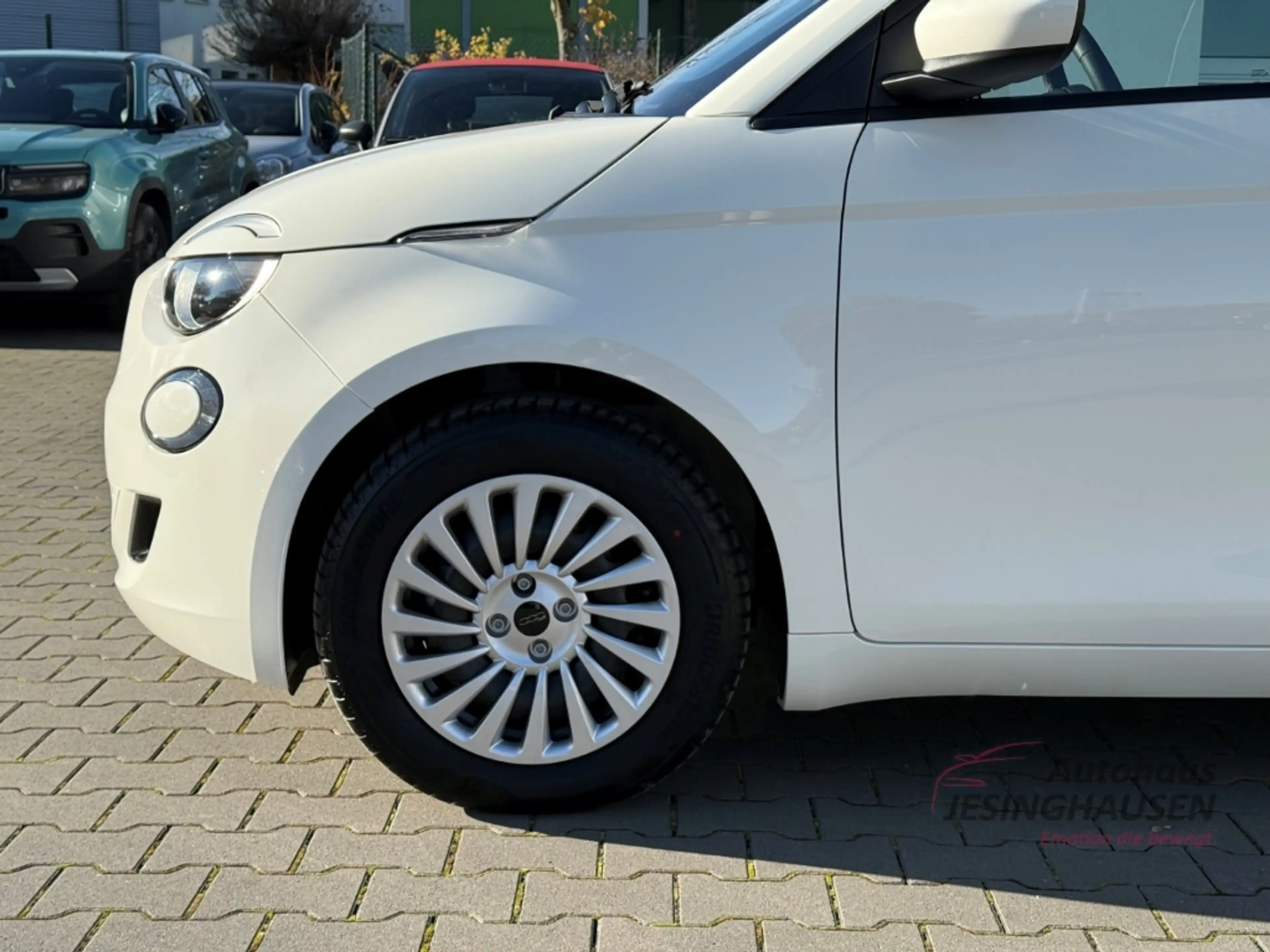 Fiat 500e +Klimaaut.+Tempomat+Spurhalte.+Schildererkennung — photo 8