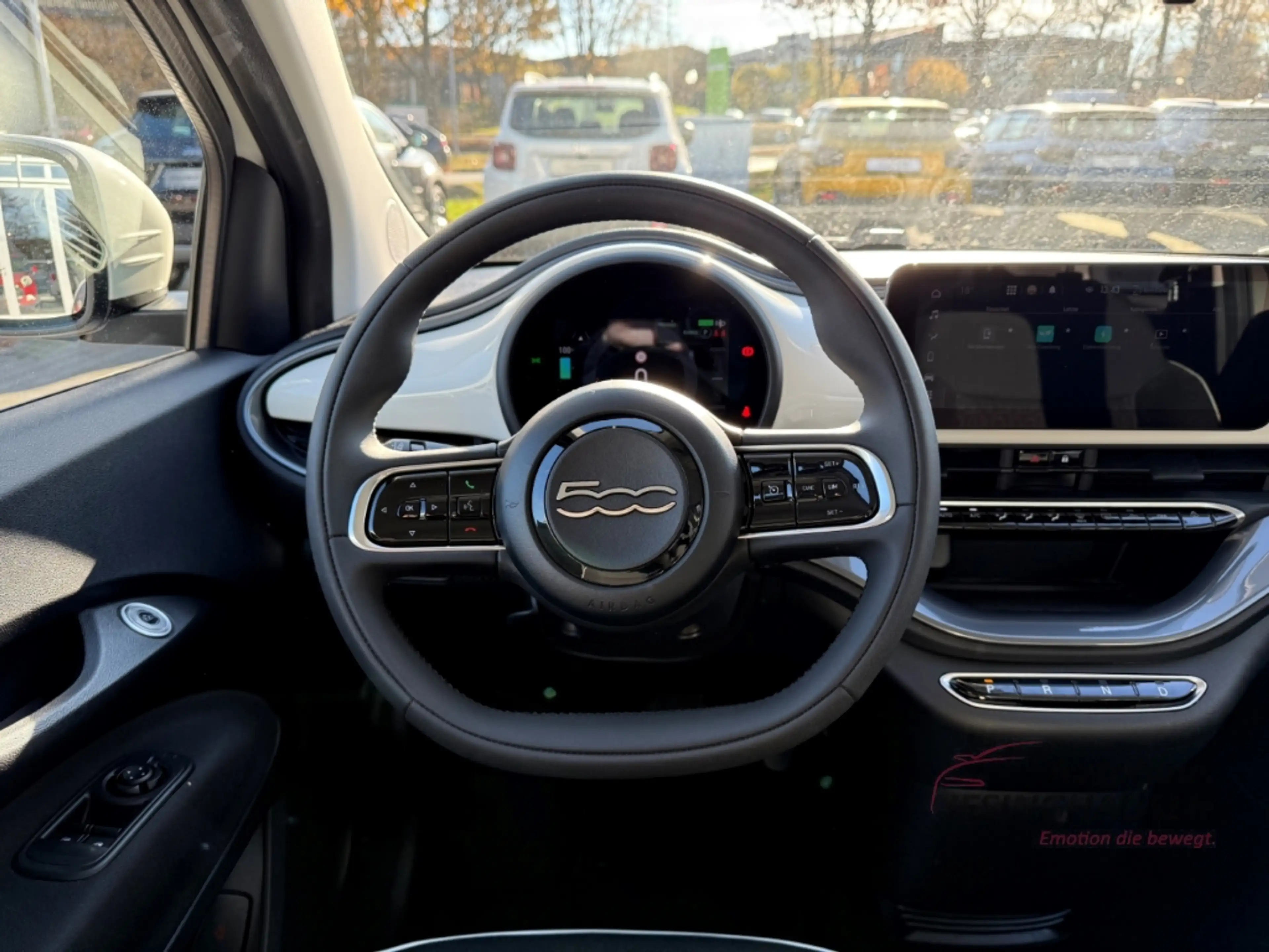 Fiat 500e +Klimaaut.+Tempomat+Spurhalte.+Schildererkennung — photo 12