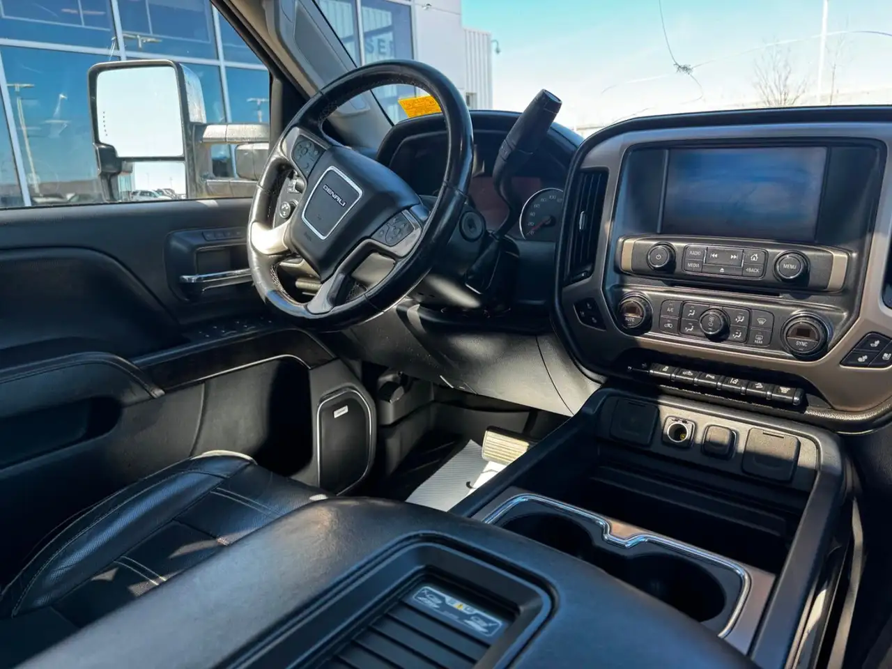 GMC Sierra 2500HD снимка GMC Sierra 2500HD