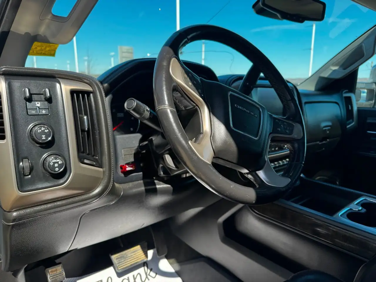 GMC Sierra 2500HD снимка GMC Sierra 2500HD