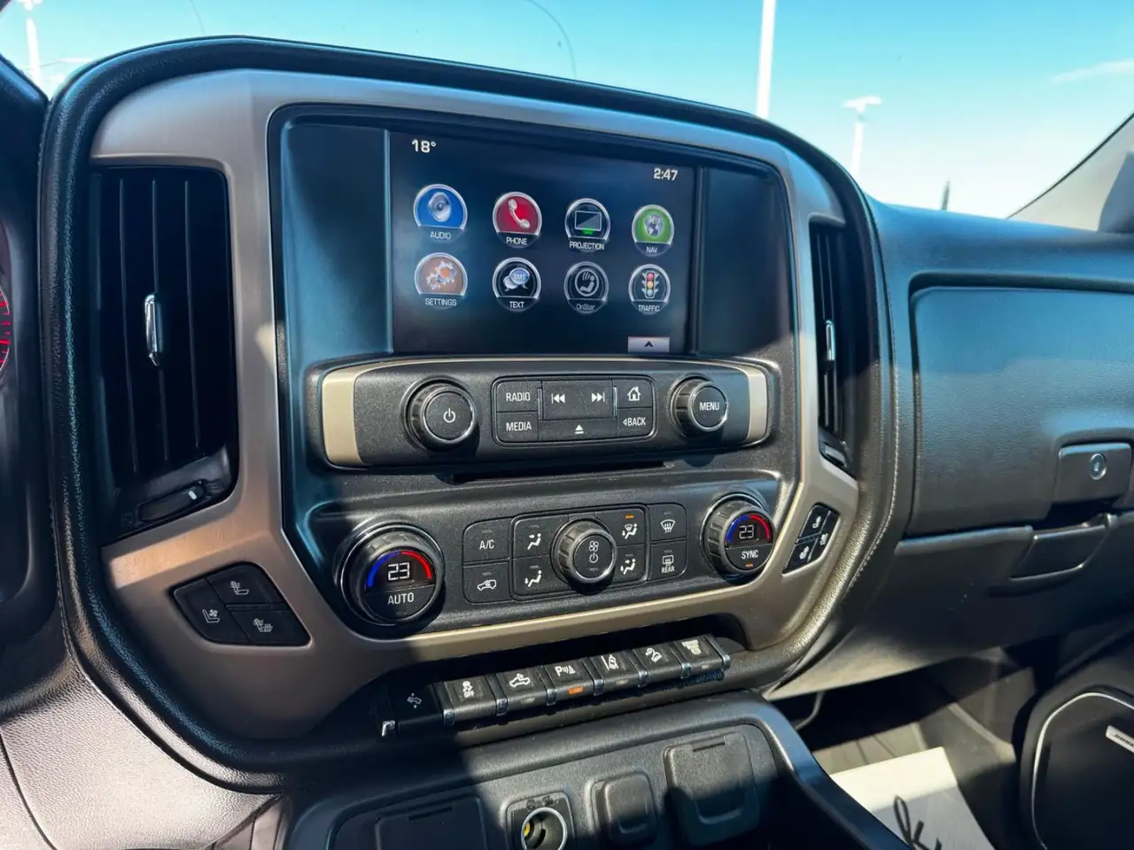 GMC Sierra 2500HD снимка GMC Sierra 2500HD