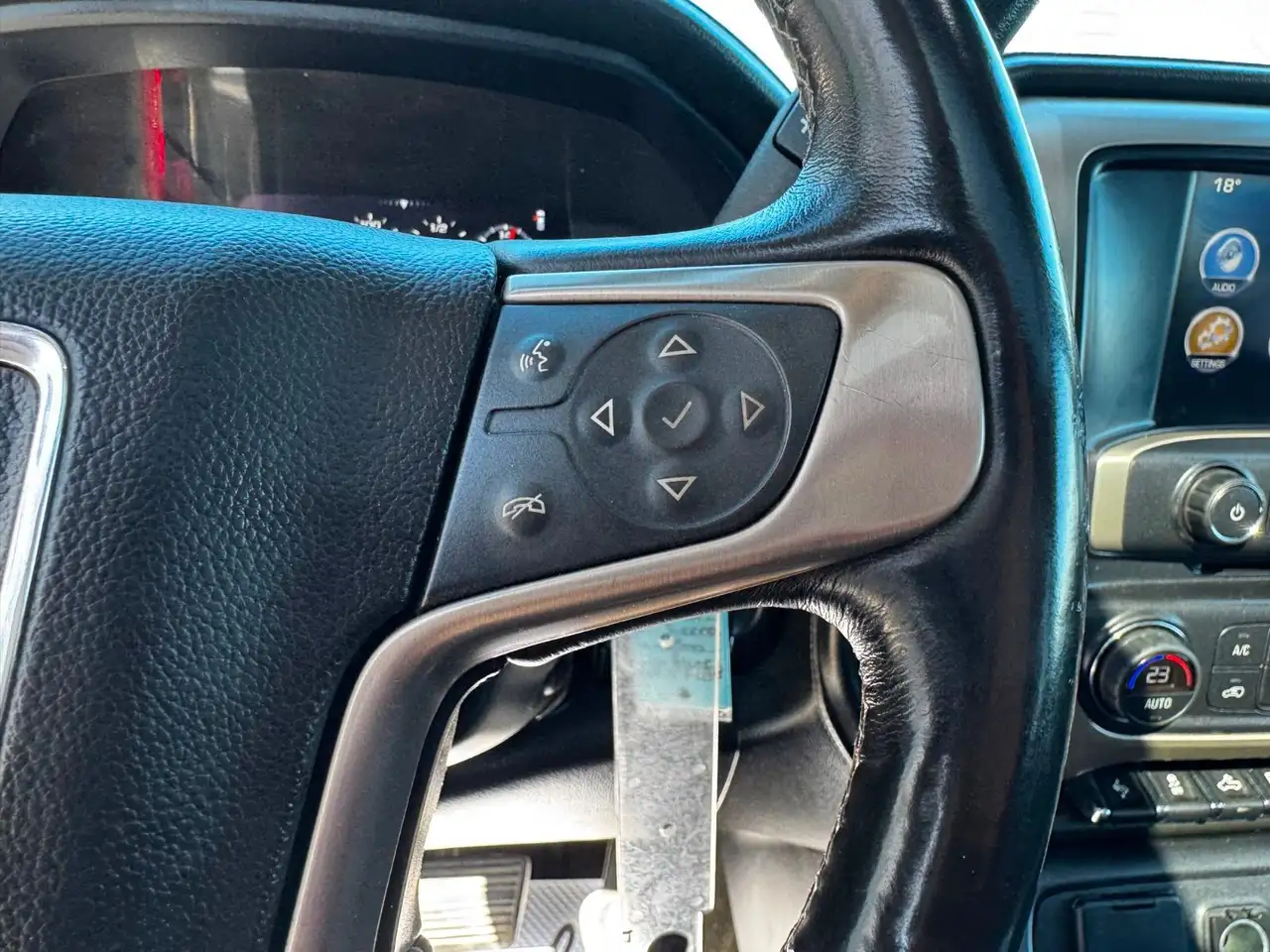 GMC Sierra 2500HD снимка GMC Sierra 2500HD