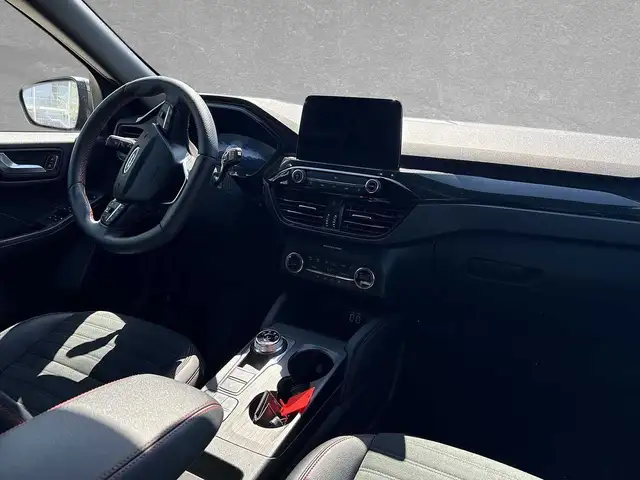 Ford Kuga view 4