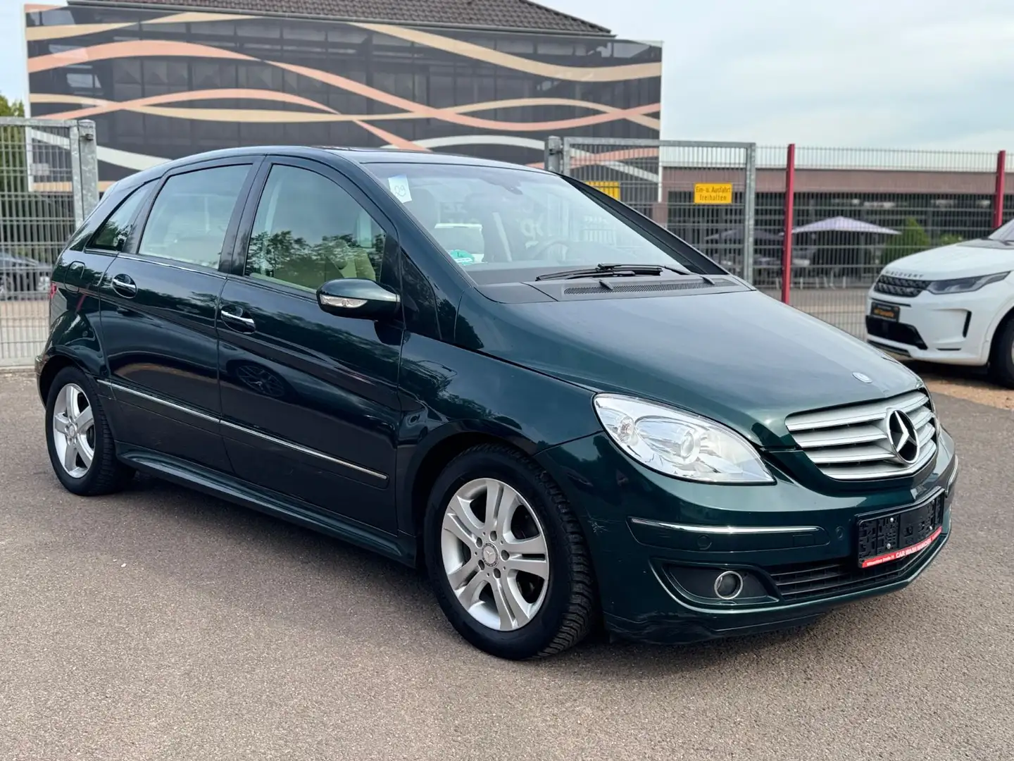 Mercedes-Benz B 200 CDI Automatik+Klima+SHZ+PDC+Navi Verde - 2