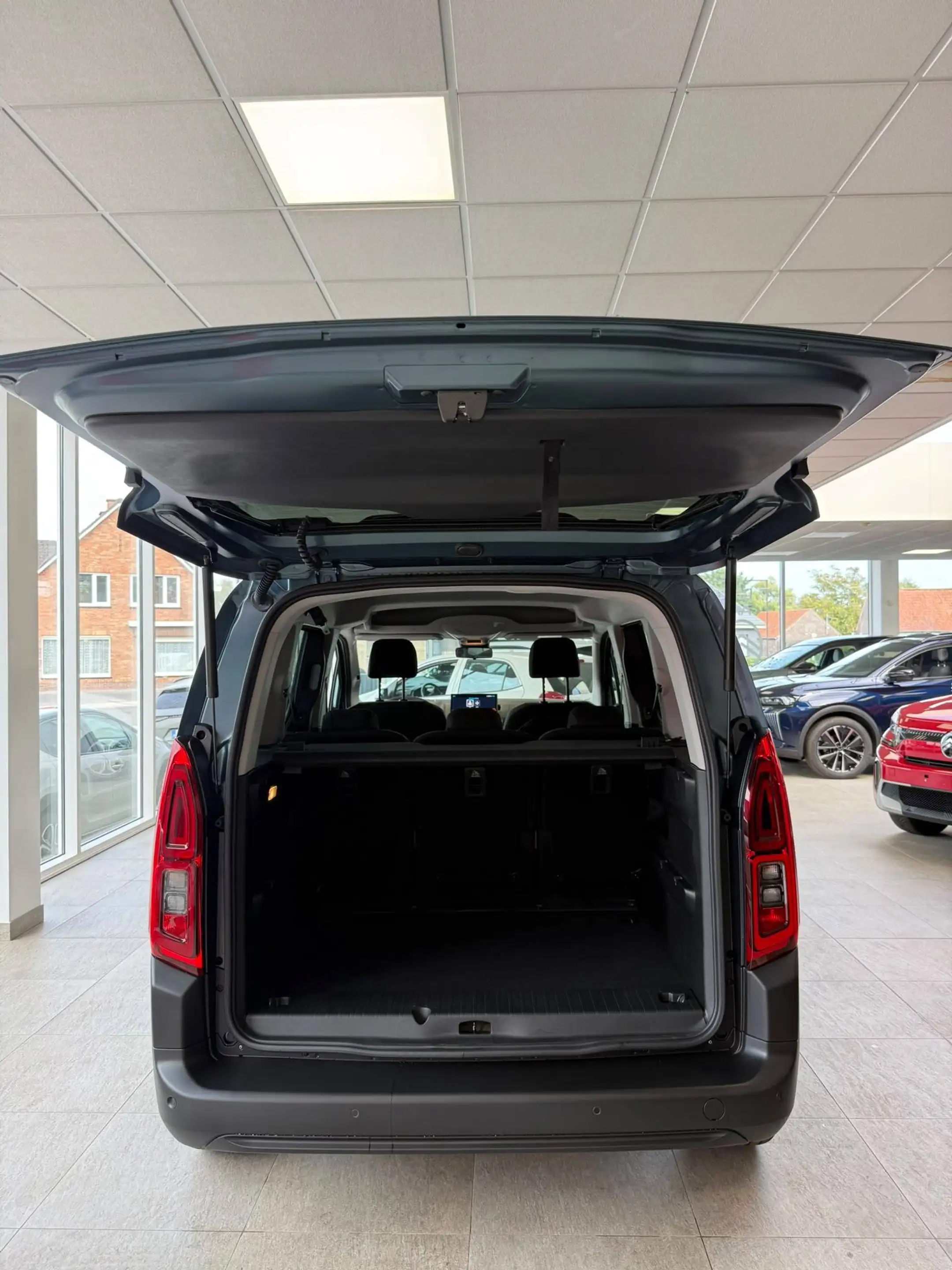 Citroen Berlingo Berlingo 1.2 PT 110pk Plus - Camera - Carplay - Bluetooth — photo 11