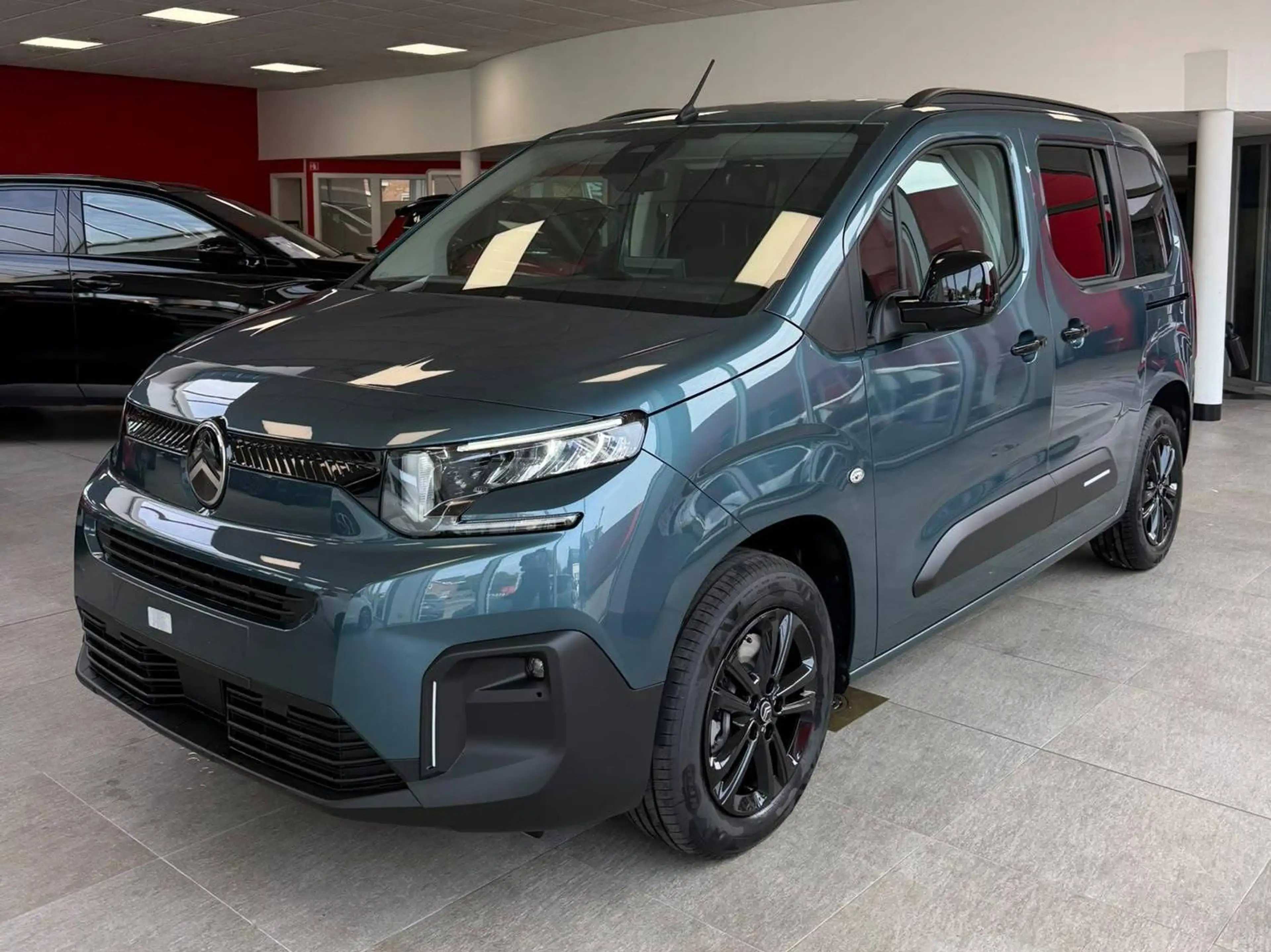 Citroen Berlingo Berlingo 1.2 PT 110pk Plus - Camera - Carplay - Bluetooth — photo 2