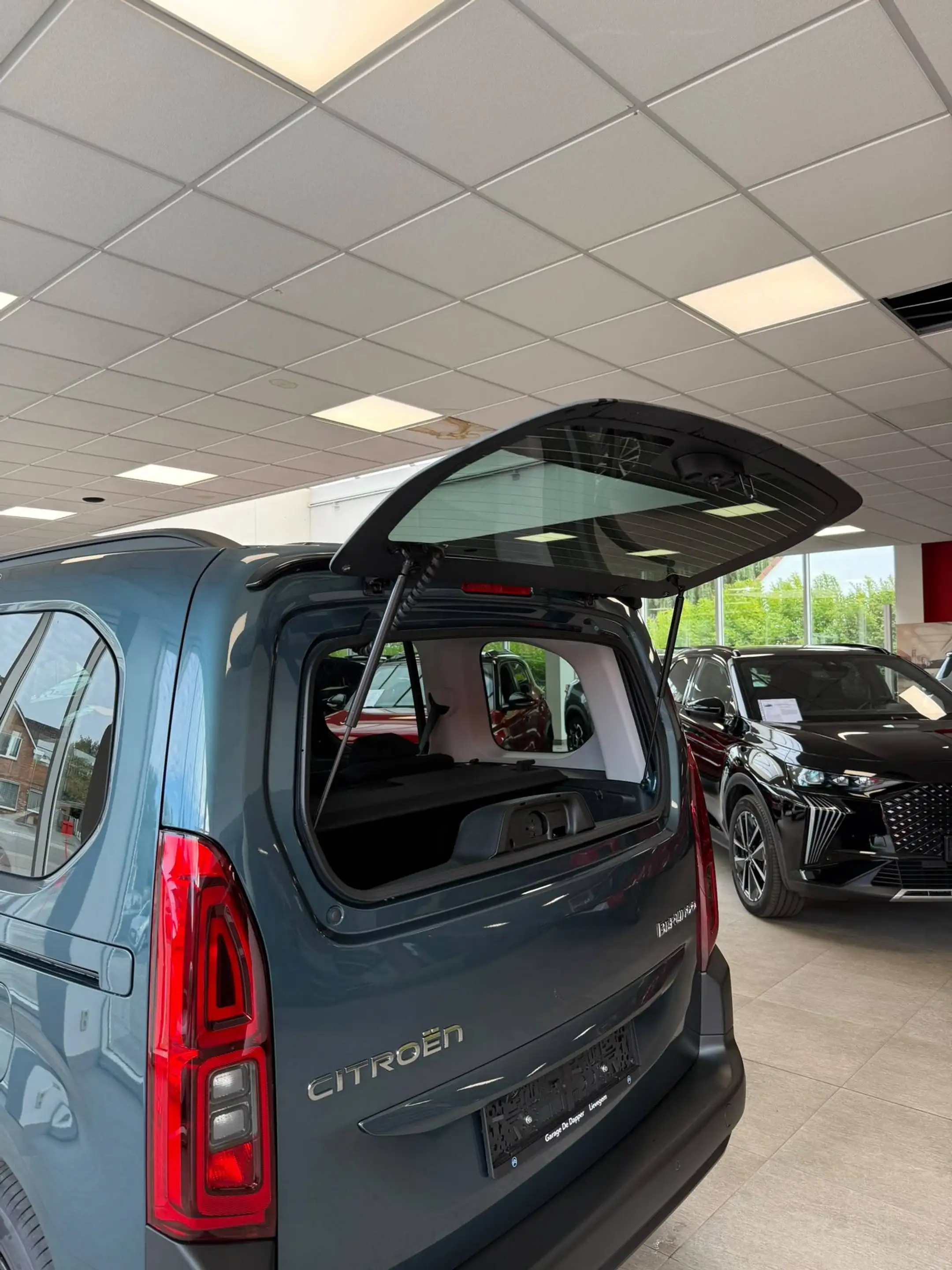 Citroen Berlingo Berlingo 1.2 PT 110pk Plus - Camera - Carplay - Bluetooth — photo 14