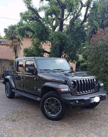 Gladiator 3.0 V6 Overland 4wd auto