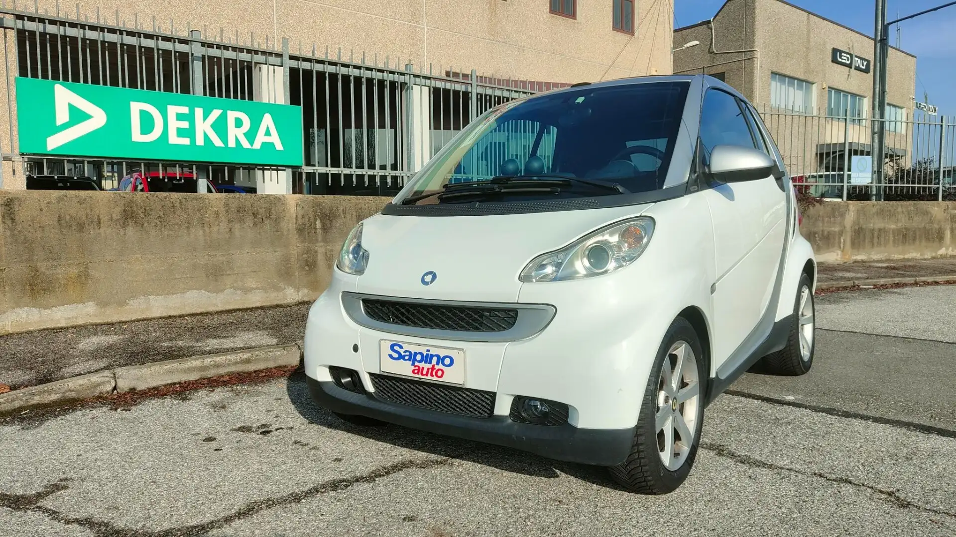 smart forTwo fortwo 1000 62 kW cabrio pulse Weiß - 2