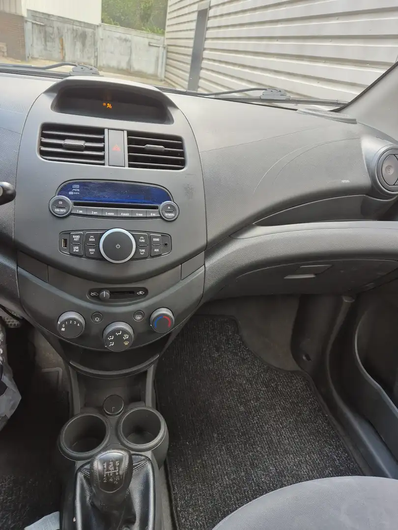 Chevrolet Spark 1.0 16V LS Bi-Fuel Grijs - 2
