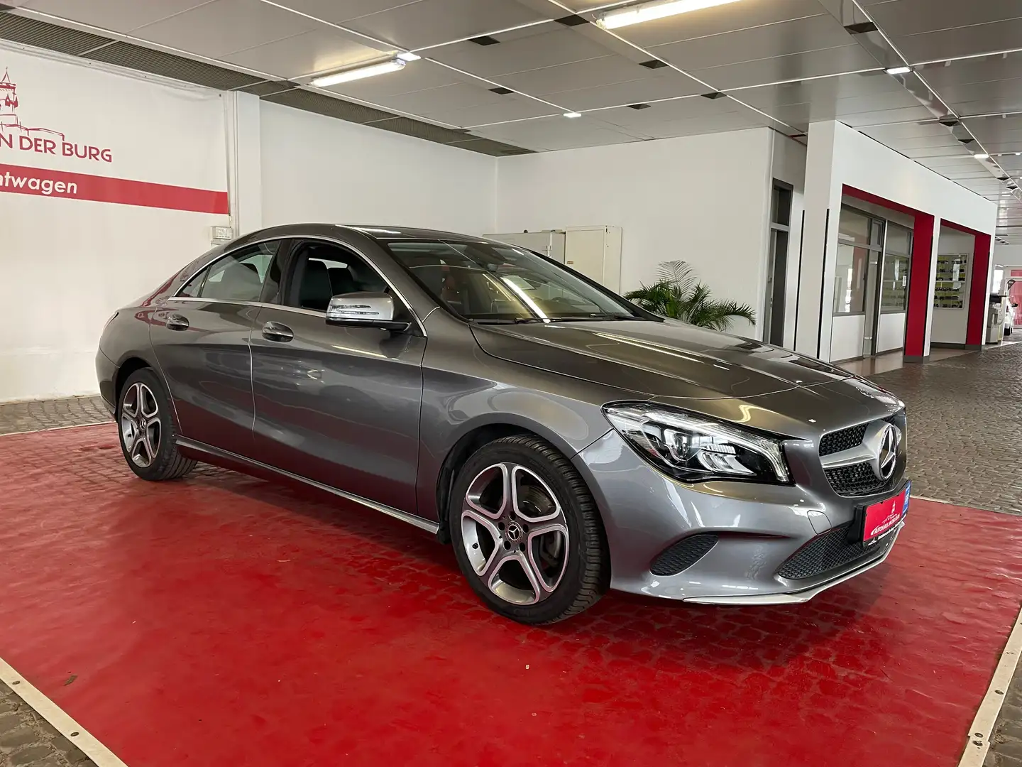 Mercedes-Benz CLA 200 Business * 2. Hd + BT + CD + Sport + BC Gris - 1