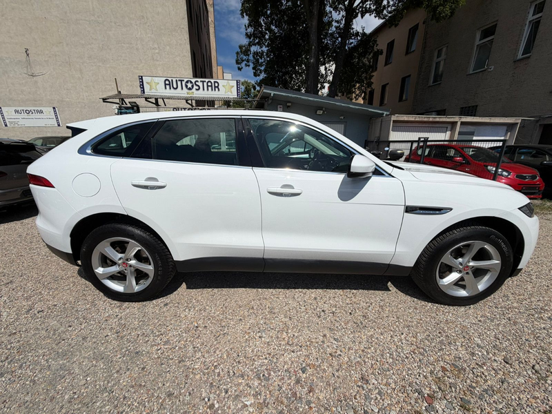 Jaguar F-Pace 20d AWD Automatik*R-Cam*Leder*Navi — photo 4