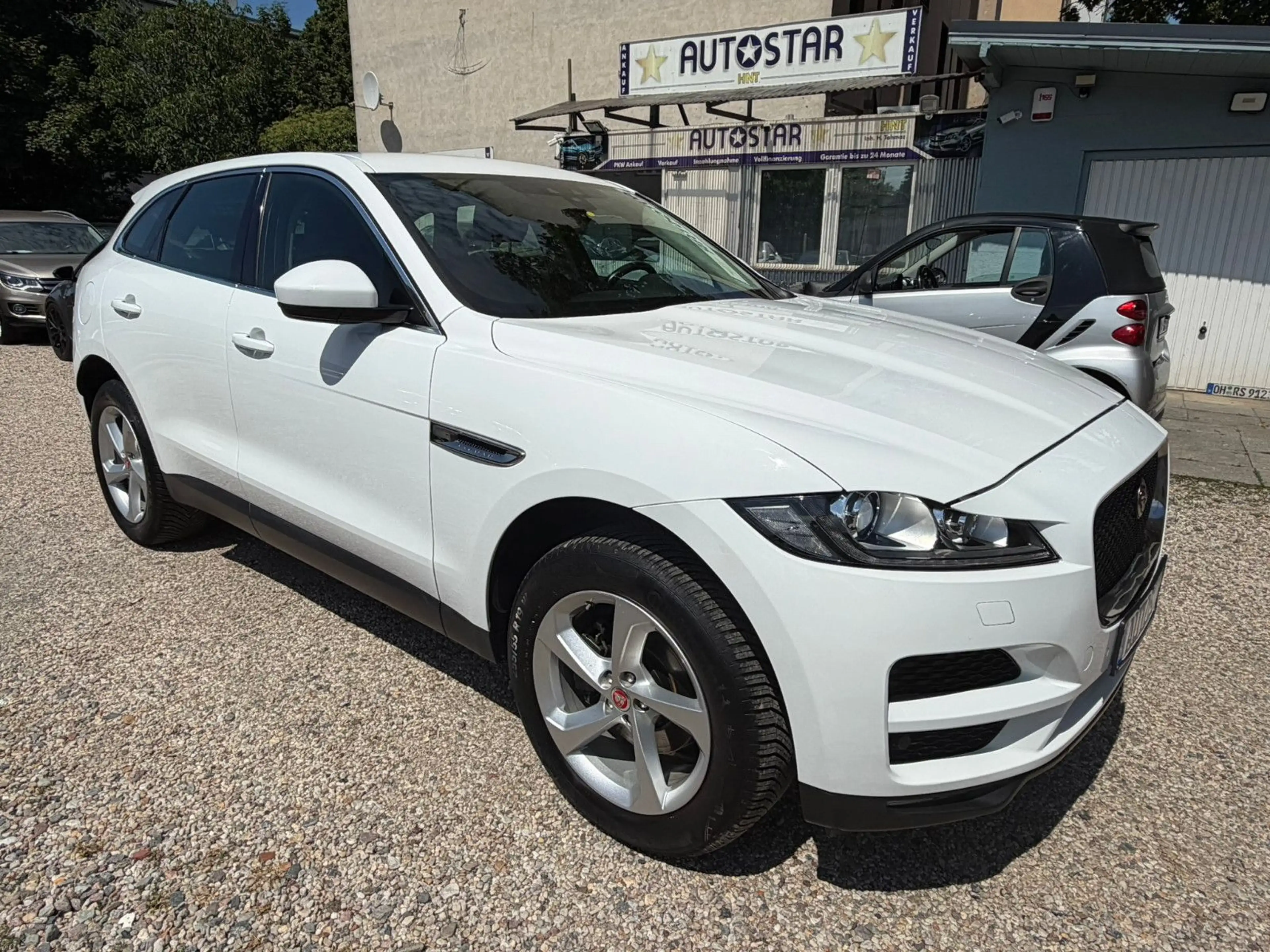 Jaguar F-Pace 20d AWD Automatik*R-Cam*Leder*Navi — photo 3