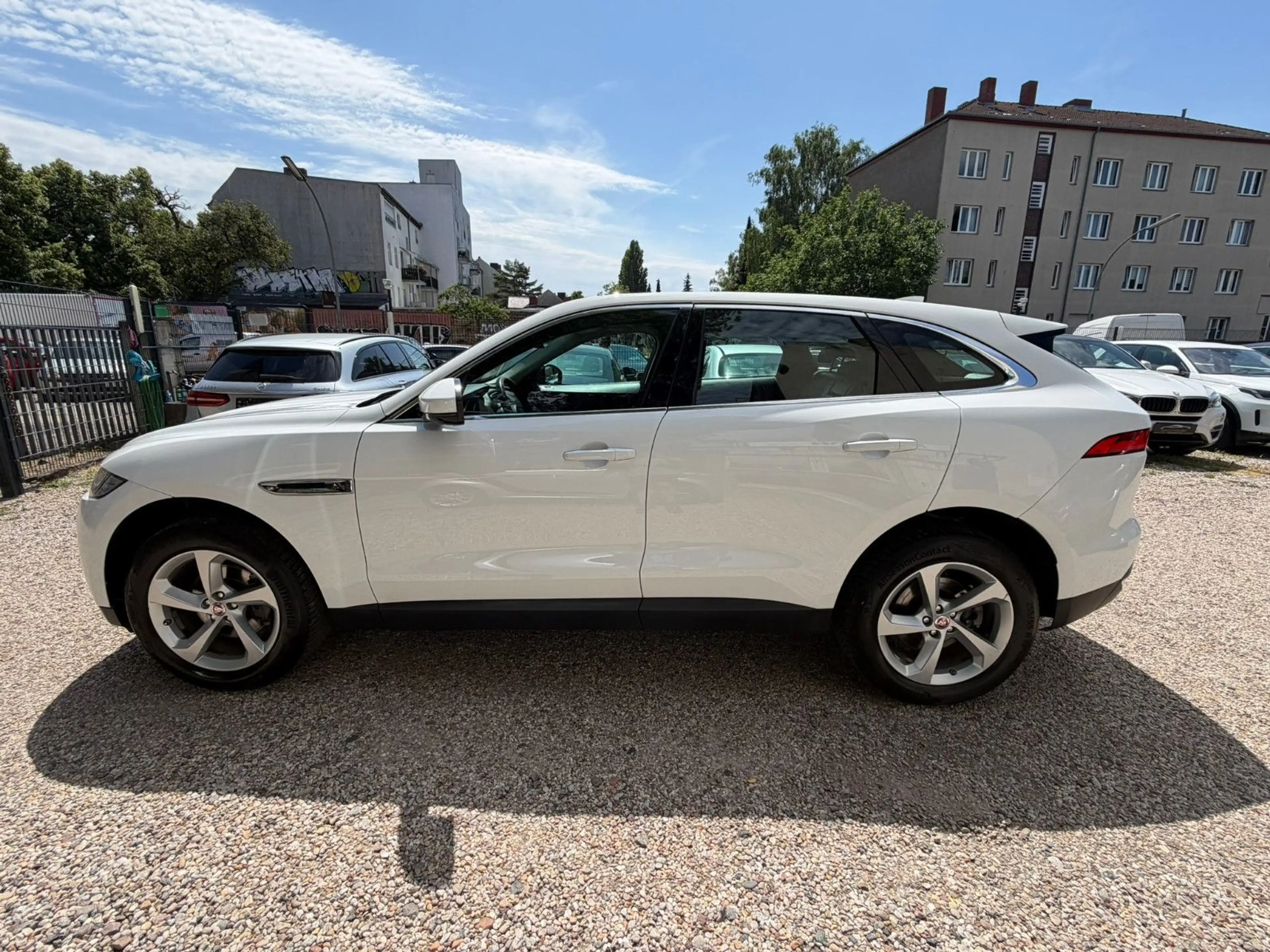 Jaguar F-Pace 20d AWD Automatik*R-Cam*Leder*Navi — photo 8
