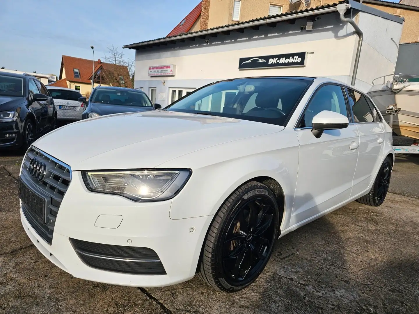 Audi A3 Sportback ambition Navi LED S line Weiß - 1