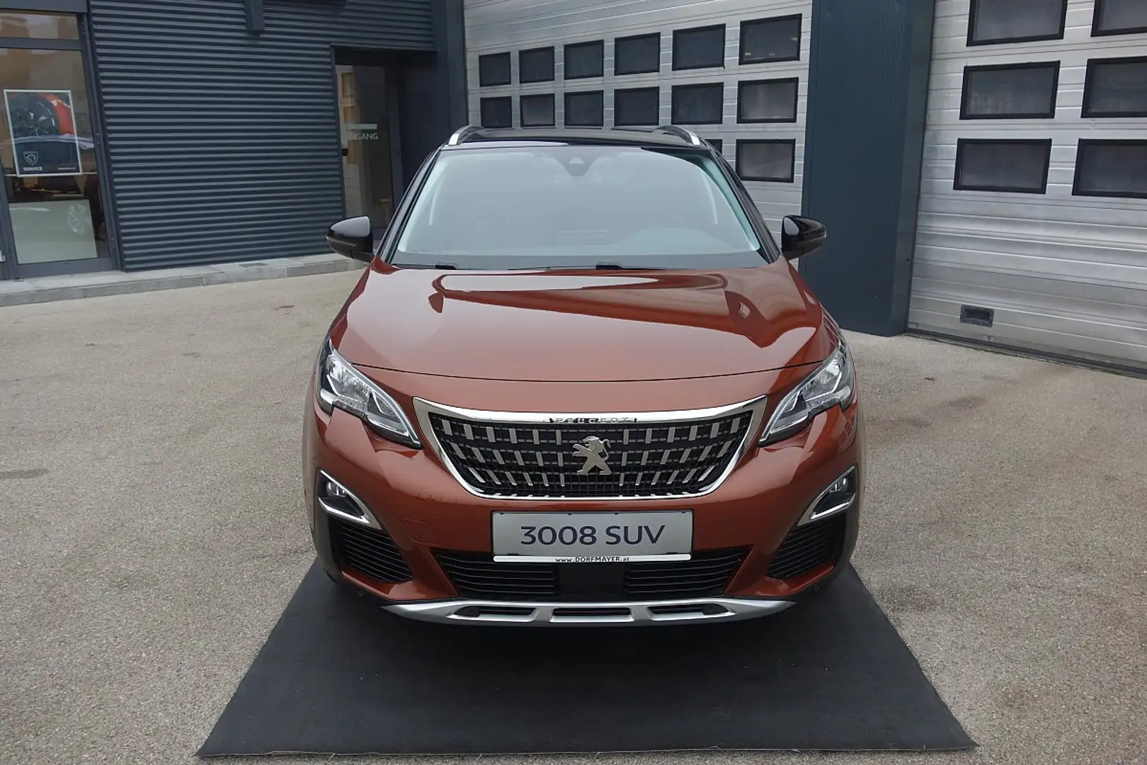 Peugeot 3008 1,6 BlueHDi 120 S&S EAT6 Allure Braun - 2