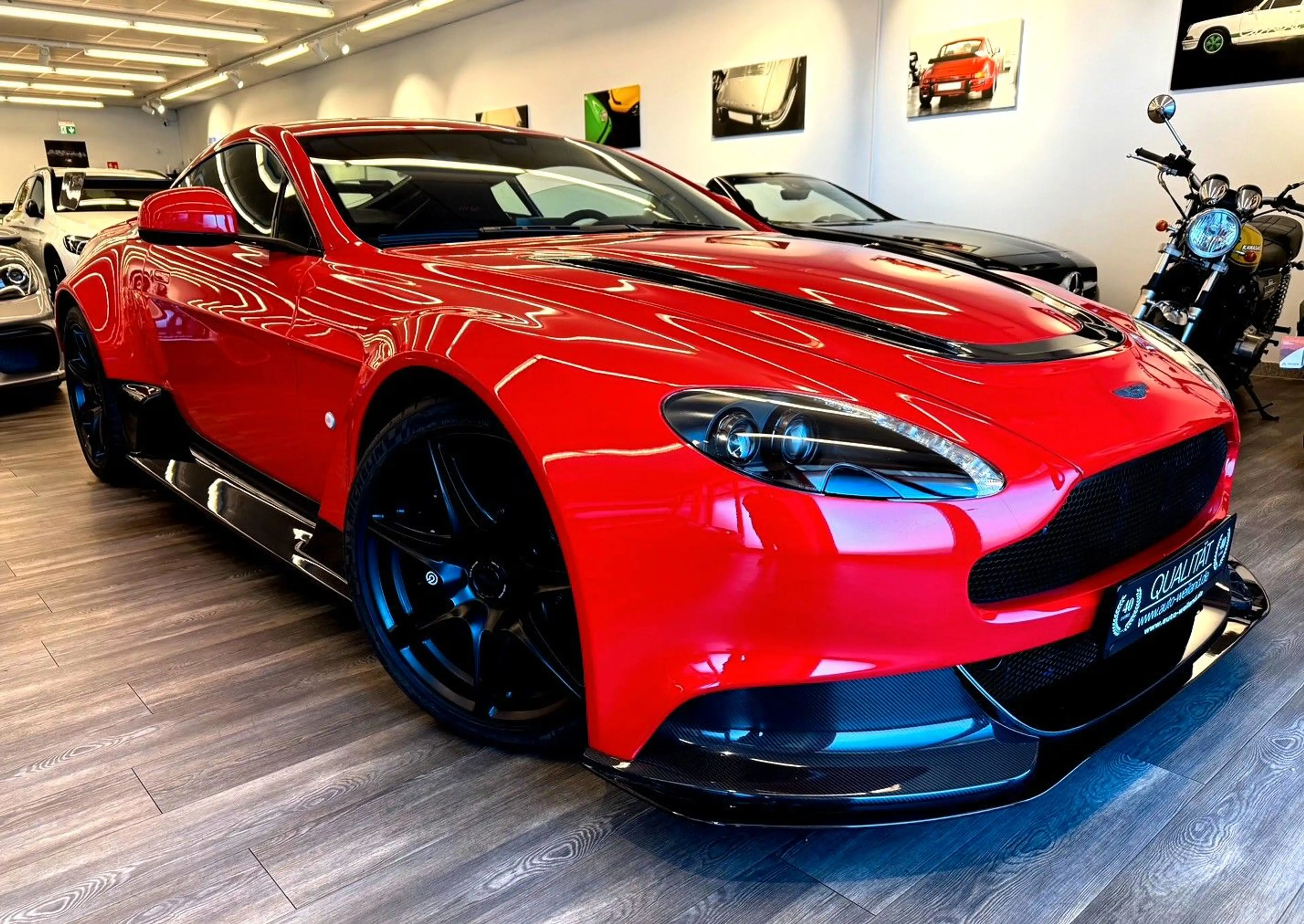 Aston Martin Vantage GT12 — photo 7