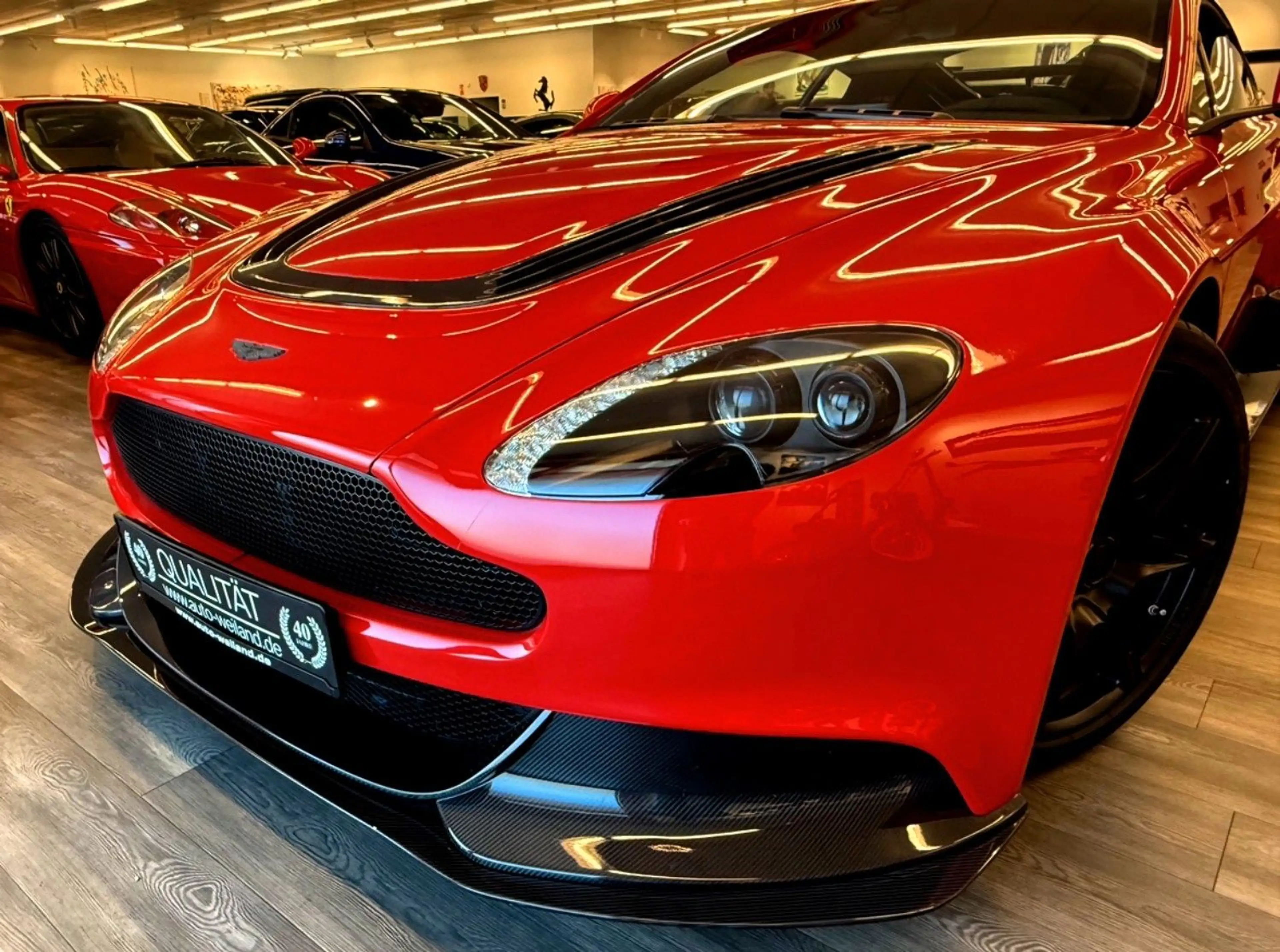 Aston Martin Vantage GT12 — photo 9