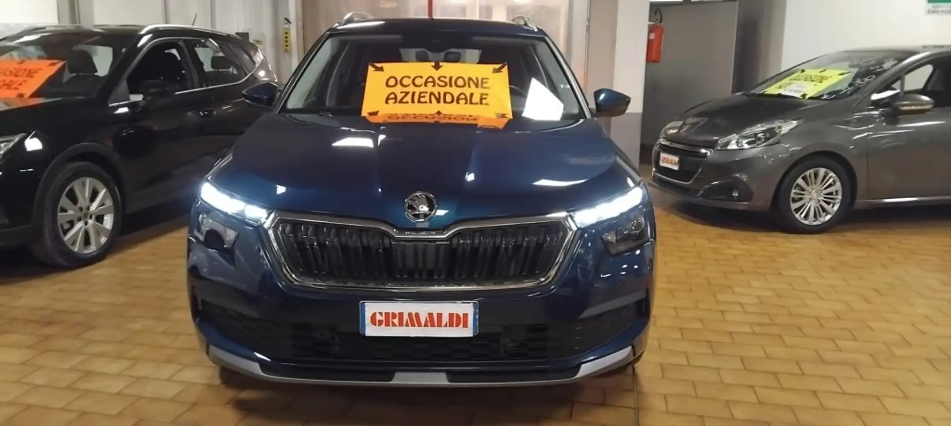 Skoda Kamiq 1.5 TSI DSG Style Grau - 2