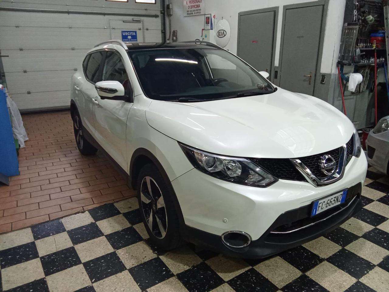 Nissan Qashqai 1.5 dCi N-Connecta