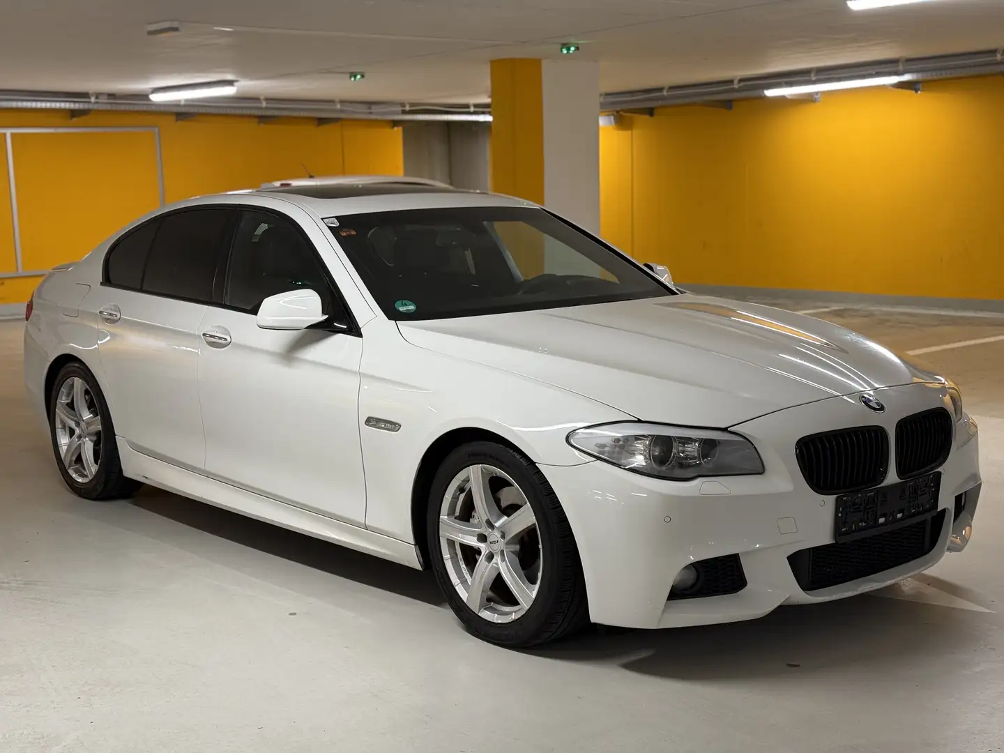 BMW 520 d Automatik M-Paket ab Werk - 1
